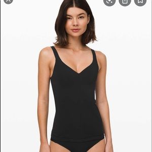 Size 8 lululemon simply sleek 2in1 tank